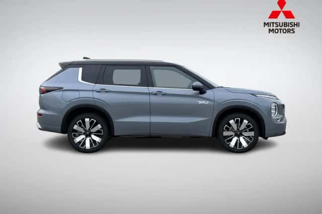 Mitsubishi Outlander (2026) thumbnail 3