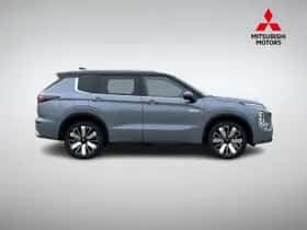 Mitsubishi Outlander (2026) thumbnail 3
