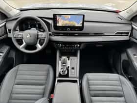 Mitsubishi Outlander (2026) thumbnail 13