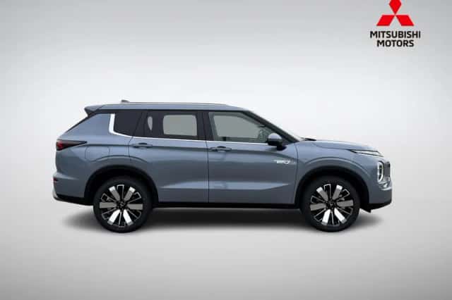 Mitsubishi Outlander (2026) thumbnail 3