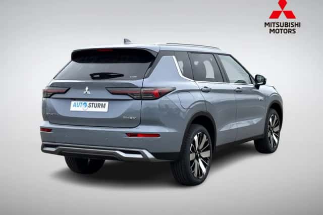 Mitsubishi Outlander (2026) thumbnail 4