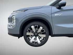 Mitsubishi Outlander (2026) thumbnail 8