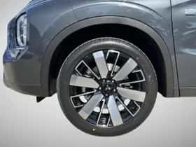 Mitsubishi Outlander (2026) thumbnail 8