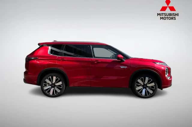 Mitsubishi Outlander (2026) thumbnail 3