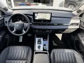 Mitsubishi Outlander (2026) thumbnail 14