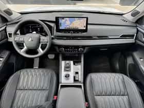Mitsubishi Outlander (2026) thumbnail 14