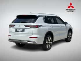 Mitsubishi Outlander (2026) thumbnail 4