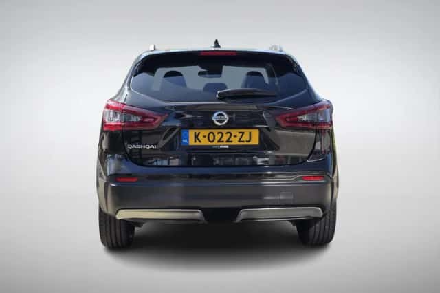 Nissan Qashqai (2021) thumbnail 4