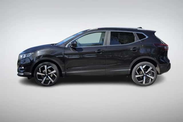 Nissan Qashqai (2021) thumbnail 5