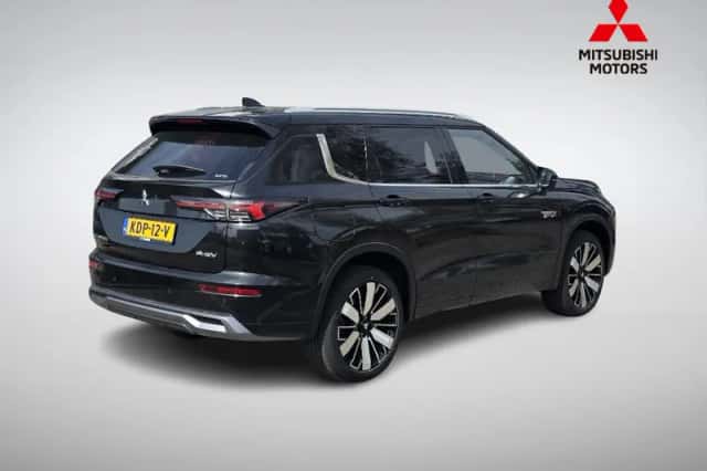 Mitsubishi Outlander (2026) thumbnail 3