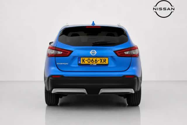 Nissan Qashqai (2021) thumbnail 3