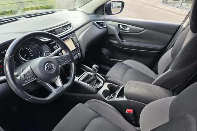 Nissan Qashqai (2018) thumbnail 6