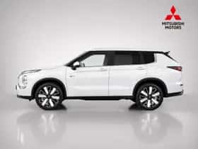 Mitsubishi Outlander (2026) thumbnail 2