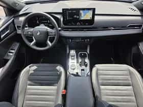 Mitsubishi Outlander (2026) thumbnail 8