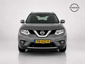 Nissan X-Trail (2017) thumbnail 2