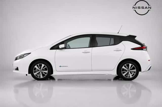 Nissan Leaf (2021) thumbnail 5