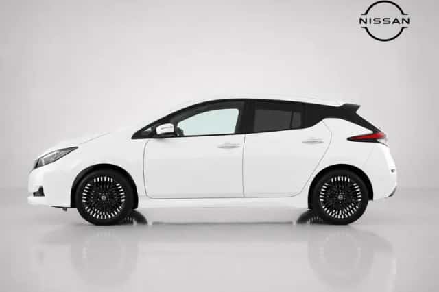 Nissan Leaf (2022) thumbnail 4