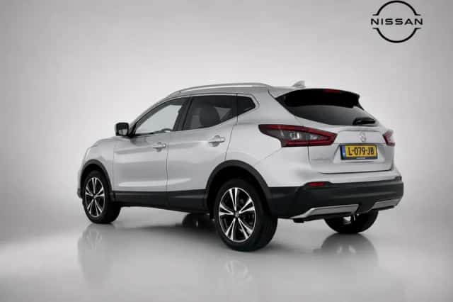Nissan Qashqai (2021) thumbnail 3