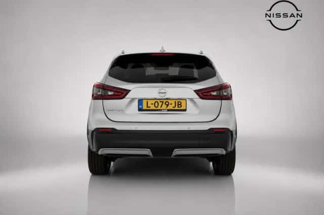 Nissan Qashqai (2021) thumbnail 4