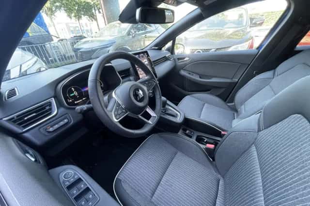 Mitsubishi Colt (2025) thumbnail 5