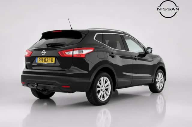 Nissan Qashqai (2017) thumbnail 3