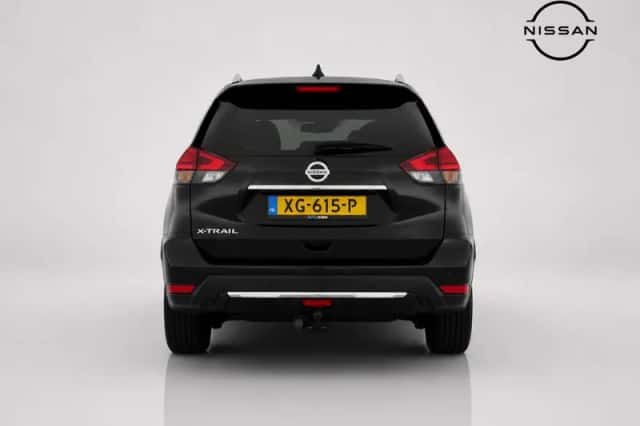 Nissan X-Trail (2018) thumbnail 4