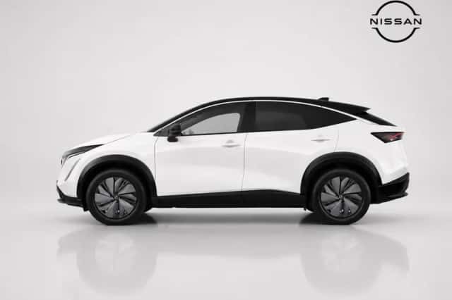 Nissan Ariya (2022) thumbnail 3