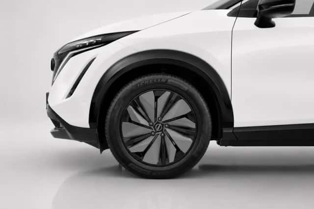 Nissan Ariya (2022) thumbnail 6