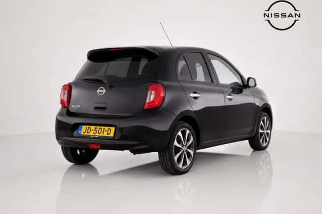 Nissan Micra (2016) thumbnail 3
