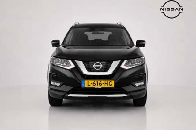 Nissan X-Trail (2021) thumbnail 2