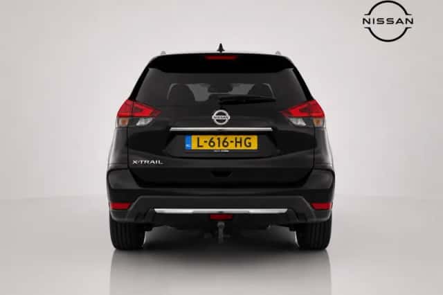 Nissan X-Trail (2021) thumbnail 3