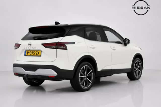Nissan Qashqai (2022) thumbnail 4