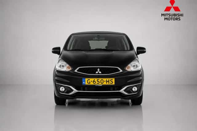 Mitsubishi Space Star (2019) thumbnail 2