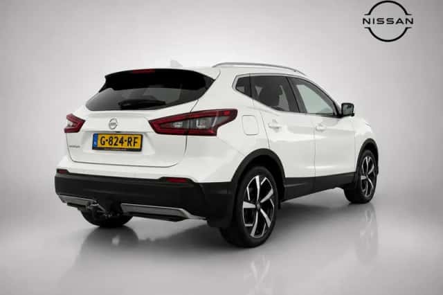 Nissan Qashqai (2019) thumbnail 3