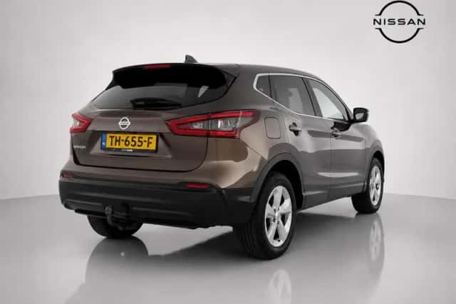 Nissan Qashqai (2018) thumbnail 3