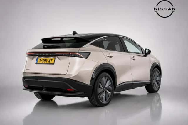 Nissan Ariya (2023) thumbnail 3