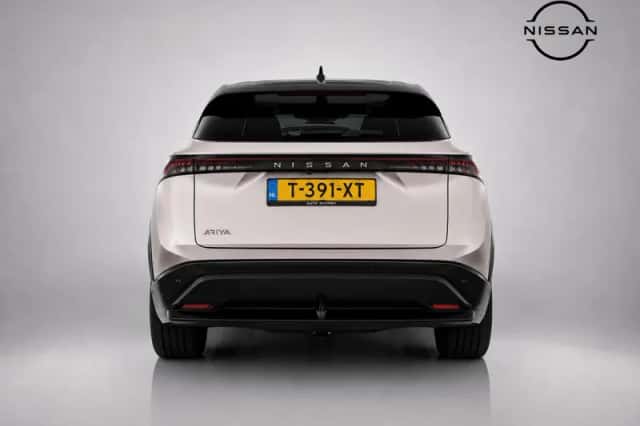 Nissan Ariya (2023) thumbnail 4