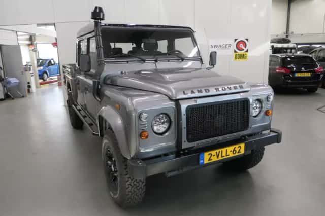 Land Rover Defender (2011) thumbnail 1