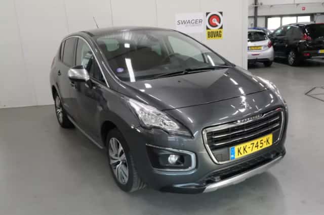 Peugeot 3008 (2016) thumbnail 1