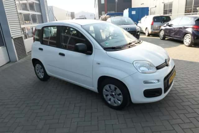 Fiat Panda (2013) thumbnail 3