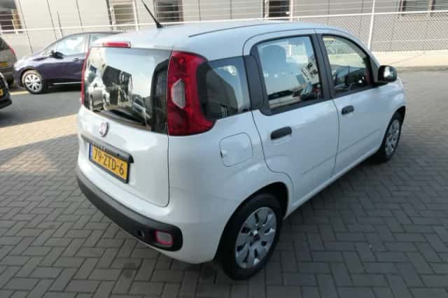 Fiat Panda (2013) thumbnail 5