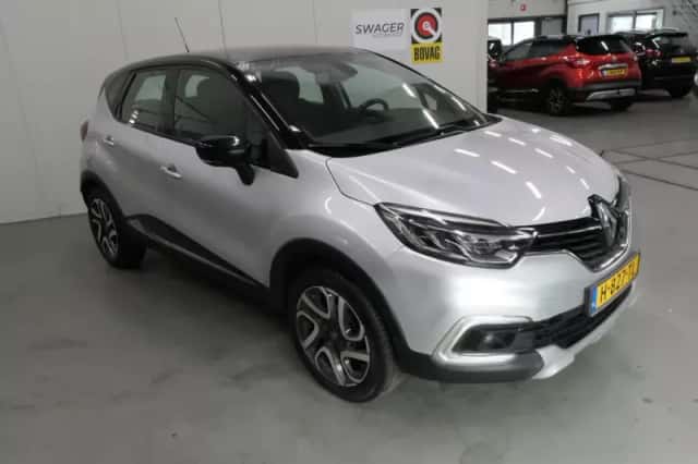 Renault Captur (2019) thumbnail 2