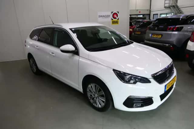Peugeot 308 (2017) thumbnail 2