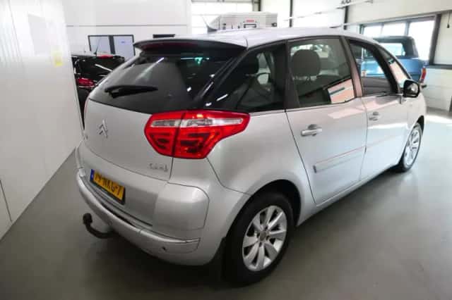 Citroën C4 Picasso (2010) thumbnail 4