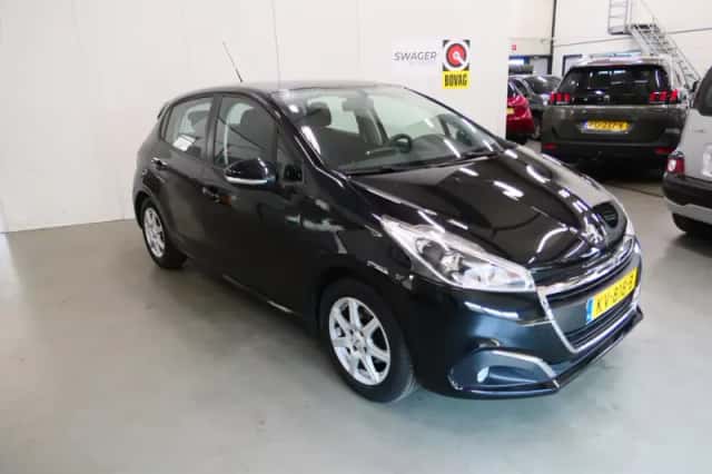 Peugeot 208 (2016) thumbnail 2