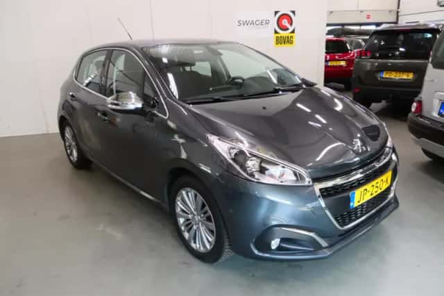 Peugeot 208 (2016) thumbnail 2