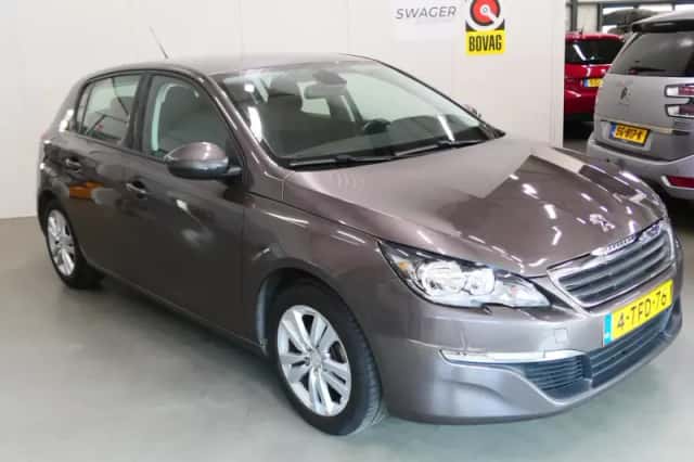 Peugeot 308 (2014) thumbnail 2