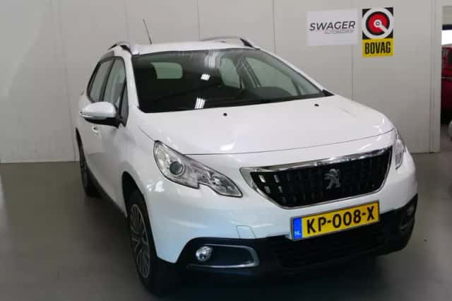 Peugeot 2008 (2016) thumbnail 1