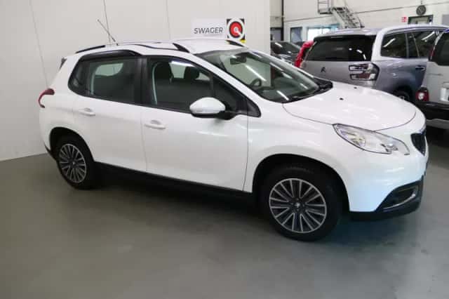 Peugeot 2008 (2016) thumbnail 3