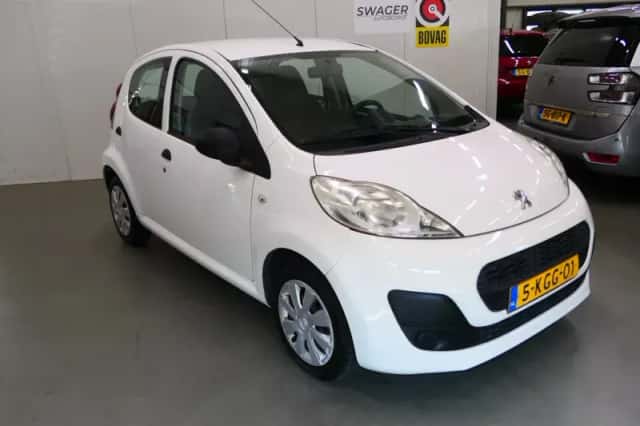 Peugeot 107 (2013) thumbnail 2